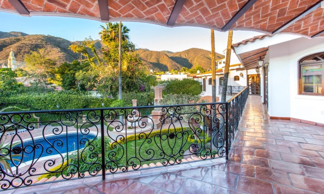 Caroline Bella Bed & Breakfast Ajijic Exterior foto