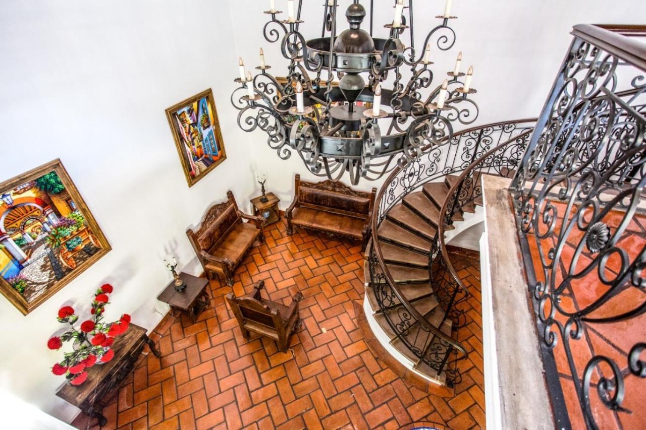 Caroline Bella Bed & Breakfast Ajijic Exterior foto